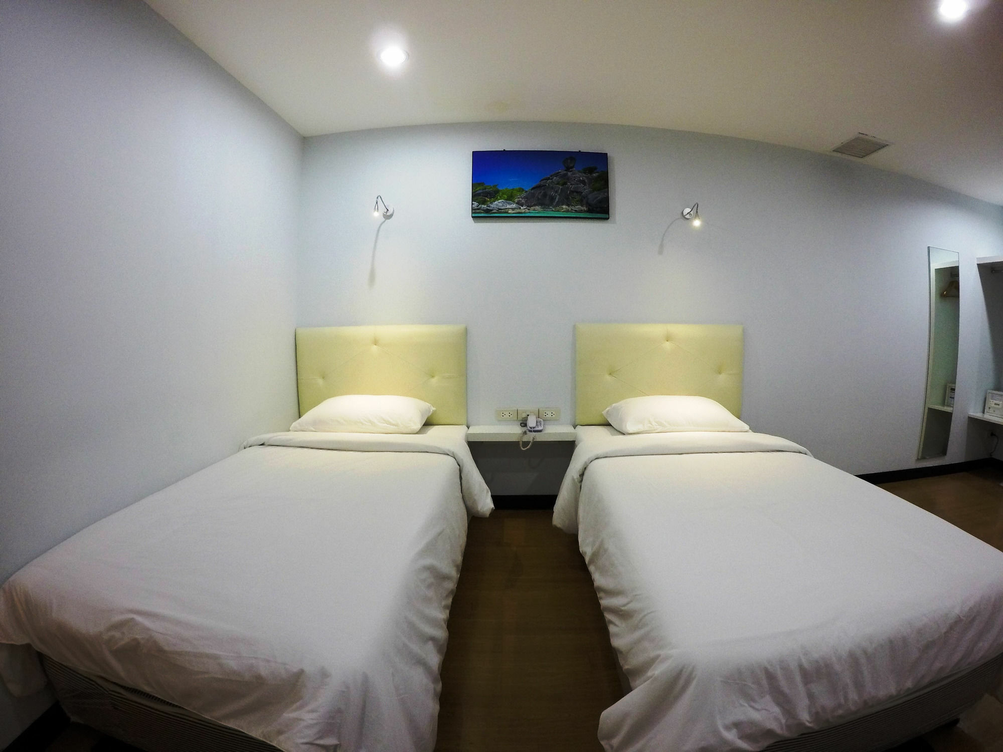 Vplace Silom Rumah tetamu 2*