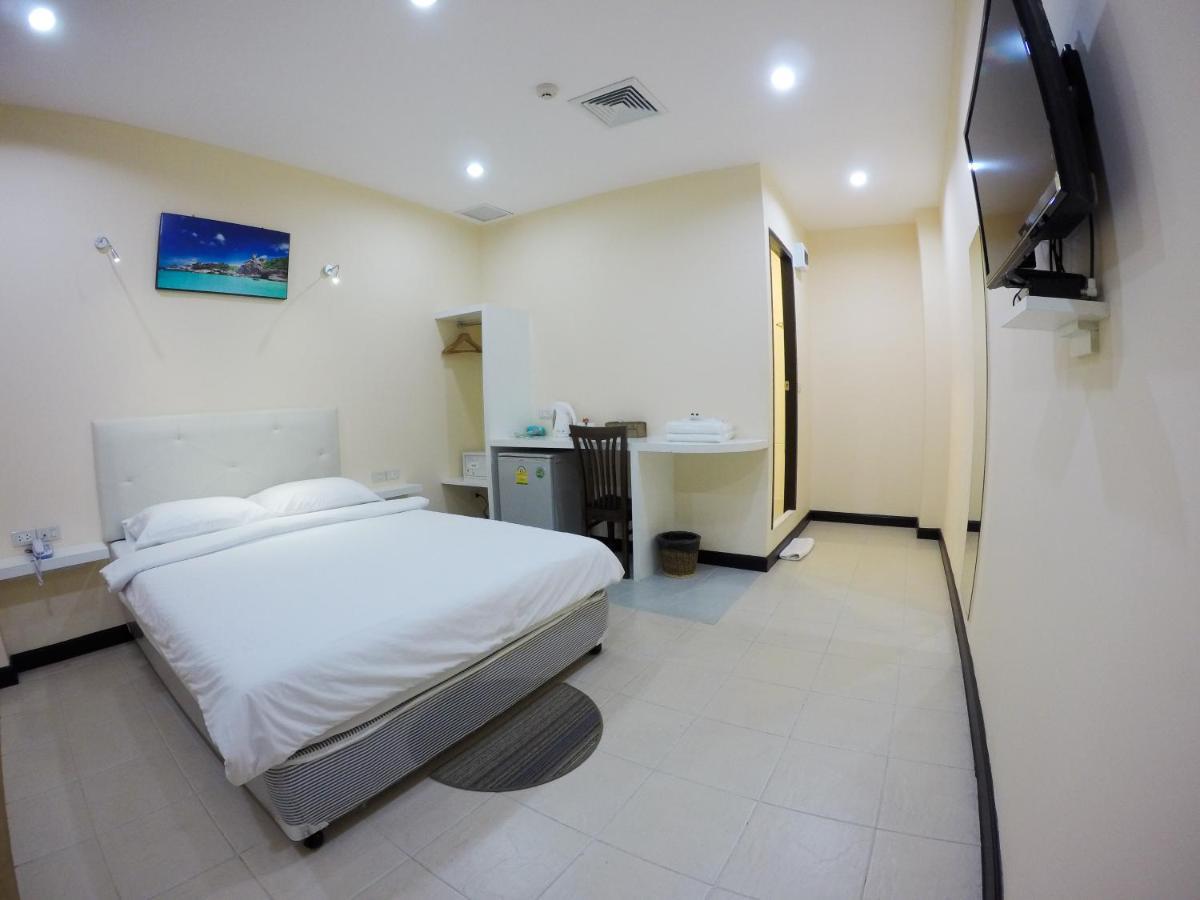 Vplace Silom