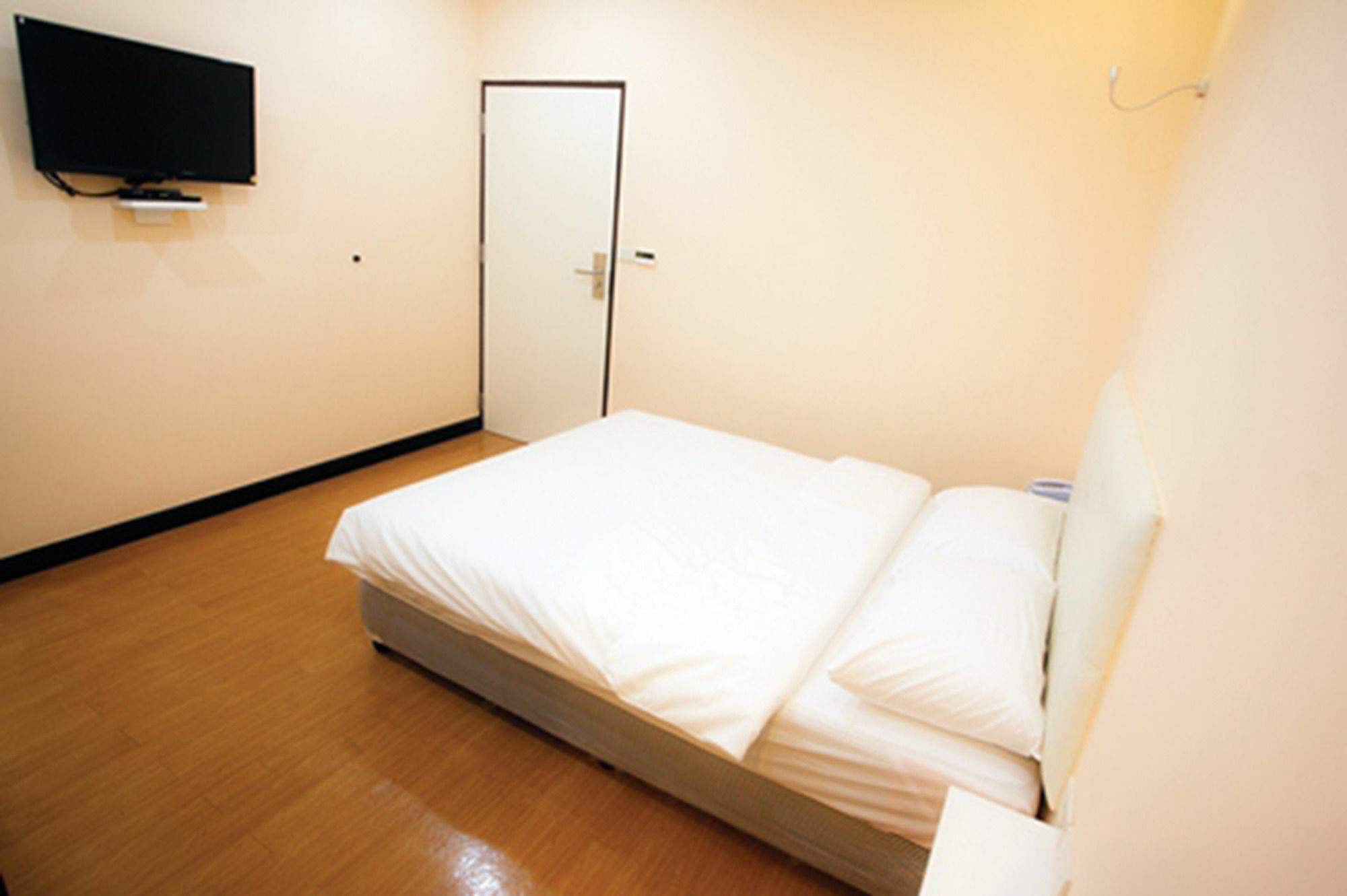 Vplace Silom Guest house 2*